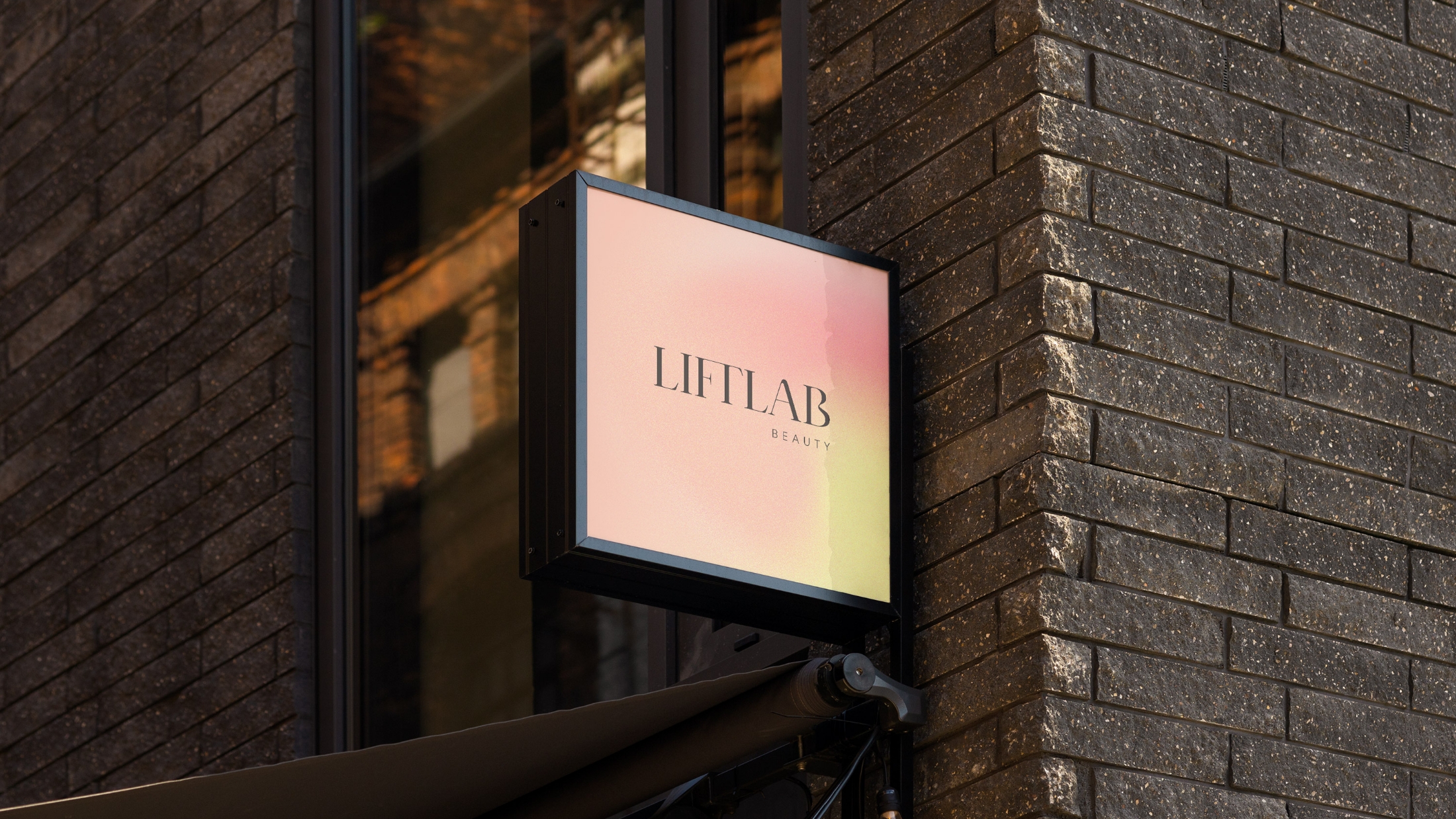 Liftlab Beauty Sign